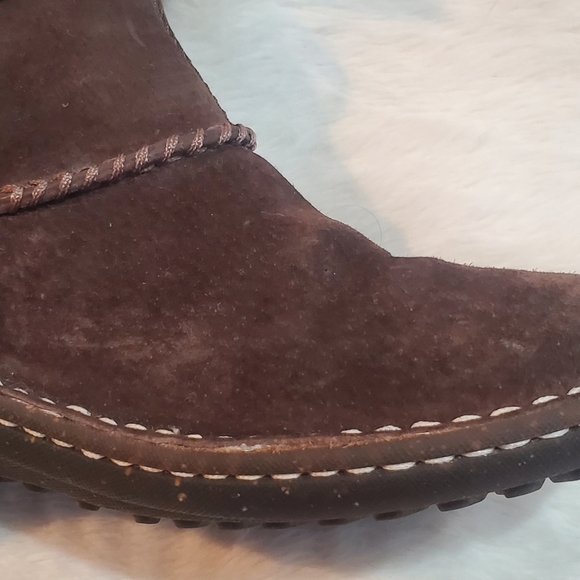 NWOT UGG Brown Boots - Picture 11 of 15